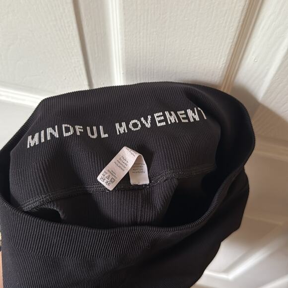 Alo 5" Seamless Ribbed Favorite Short Black size small - Picture 6 of 7